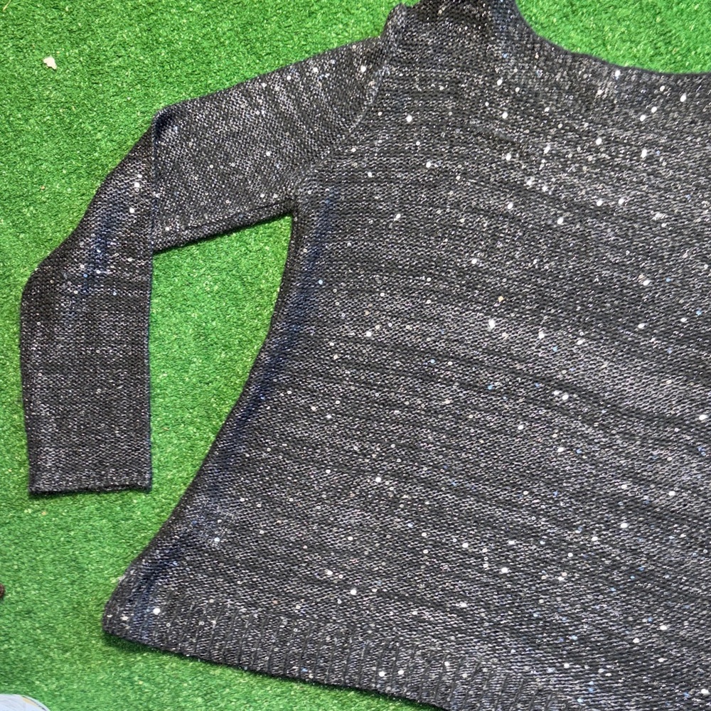 Women's Gray shimmering Sweater - Picture 10 of 12